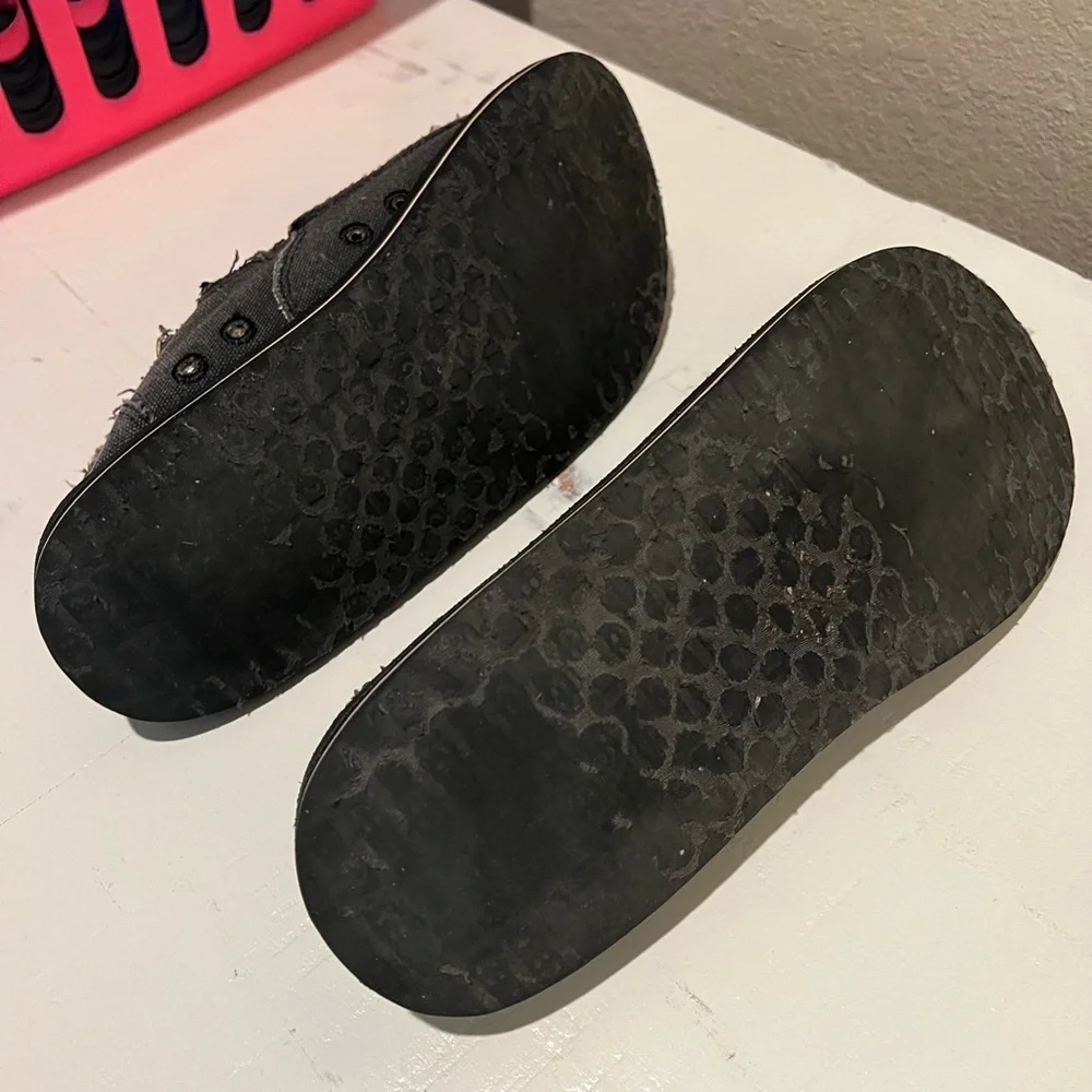 Sanuks size 12 | Worn | Great Shape - Picture 3 of 4